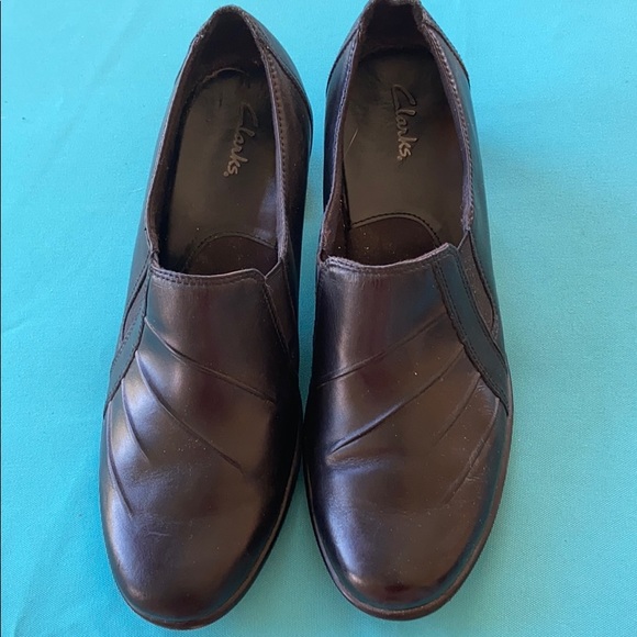 Black leather Clarks shoes size 9 - Picture 2 of 6